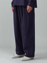 One tuck relax tapered pants
