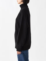 Back line turtle sweater