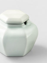 Tea caddy