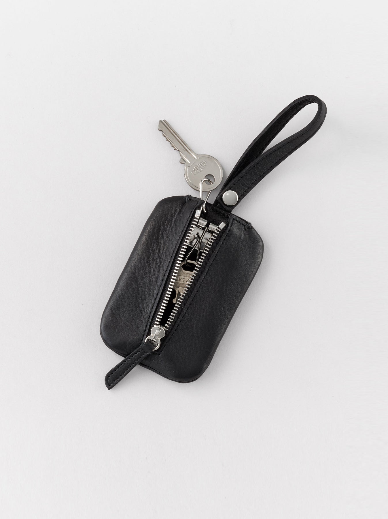 Front zip strap key case – ARTS&SCIENCE ONLINE SELLER