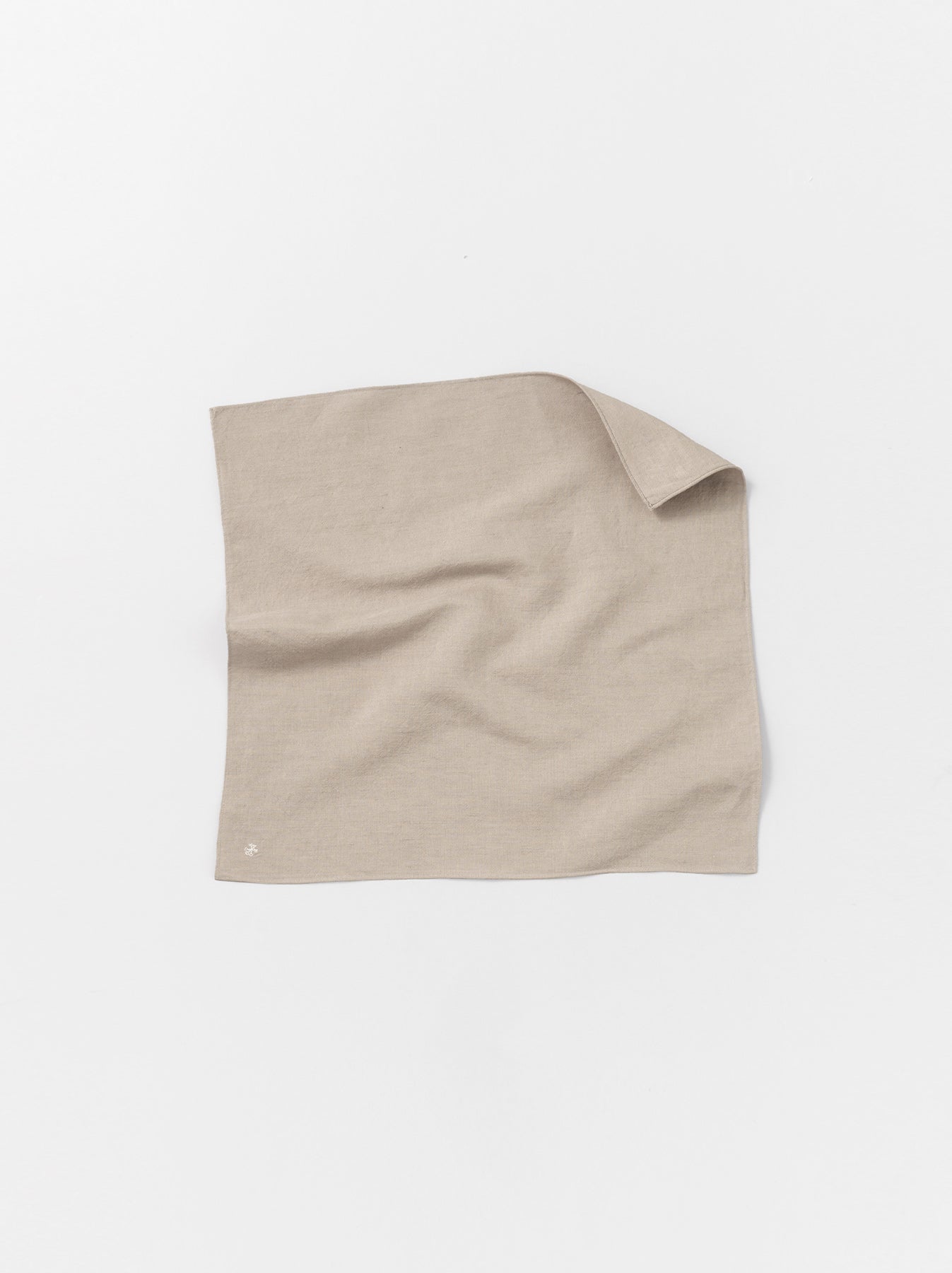 Flat handkerchief M – ARTS&SCIENCE ONLINE SELLER