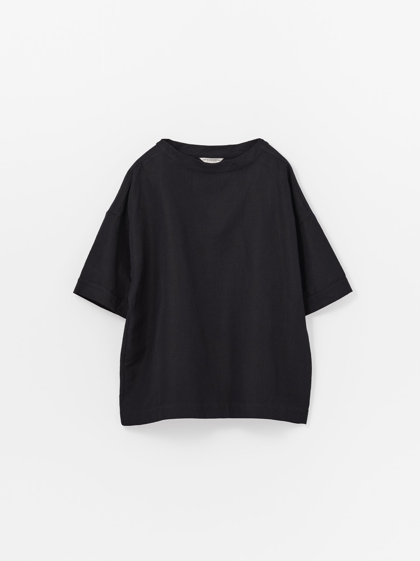 black0241U61421205_Stand- 