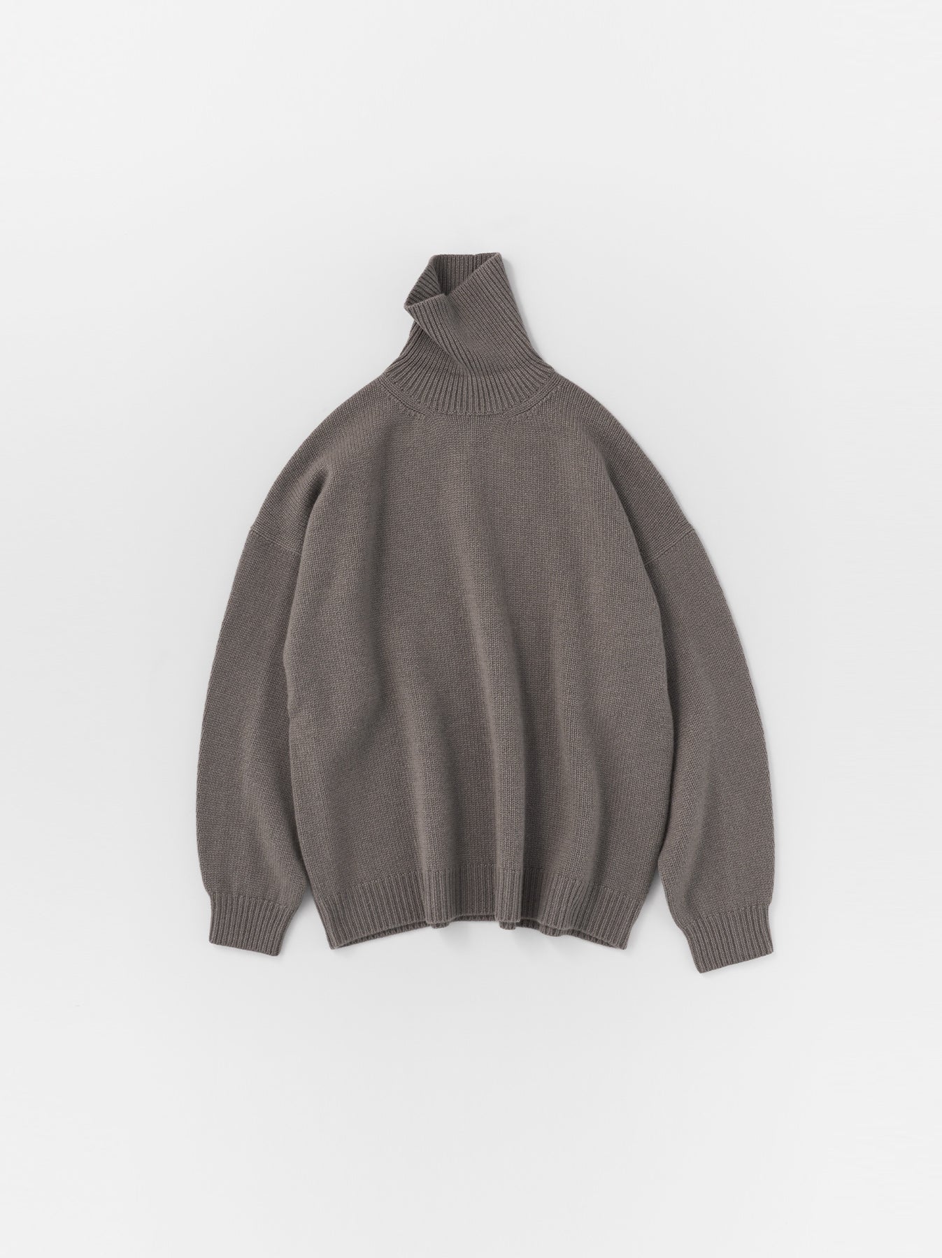 gray_0243U8021K031_Back-line-