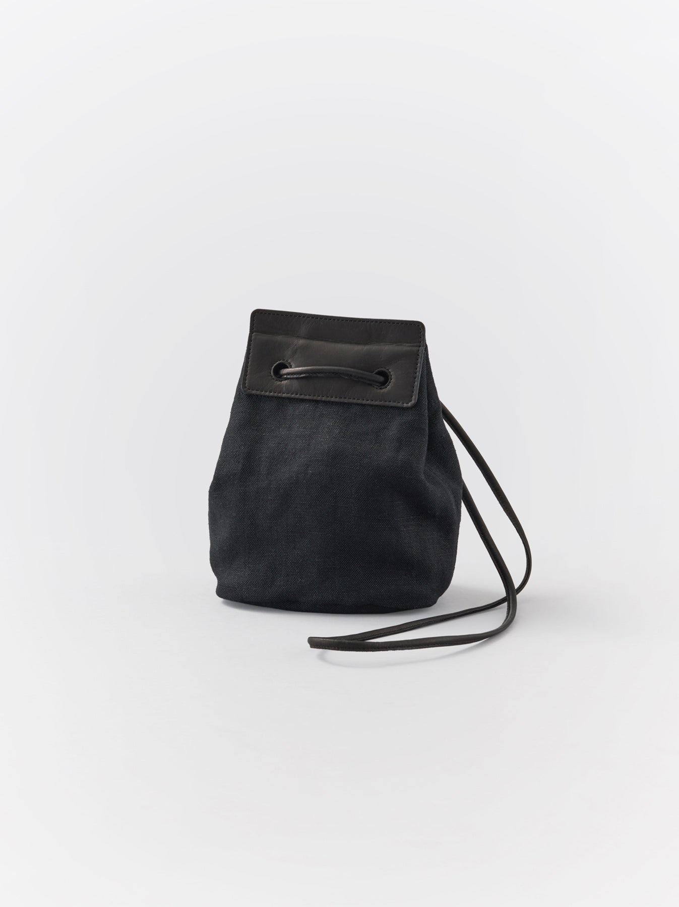Oval lantern shoulder bag mini – ARTS&SCIENCE ONLINE SELLER