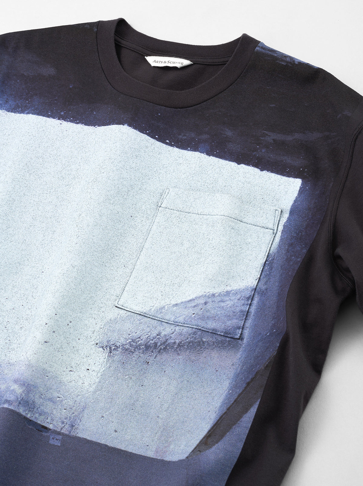 Relax pocket T-shirt 2 – ARTS&SCIENCE ONLINE SELLER
