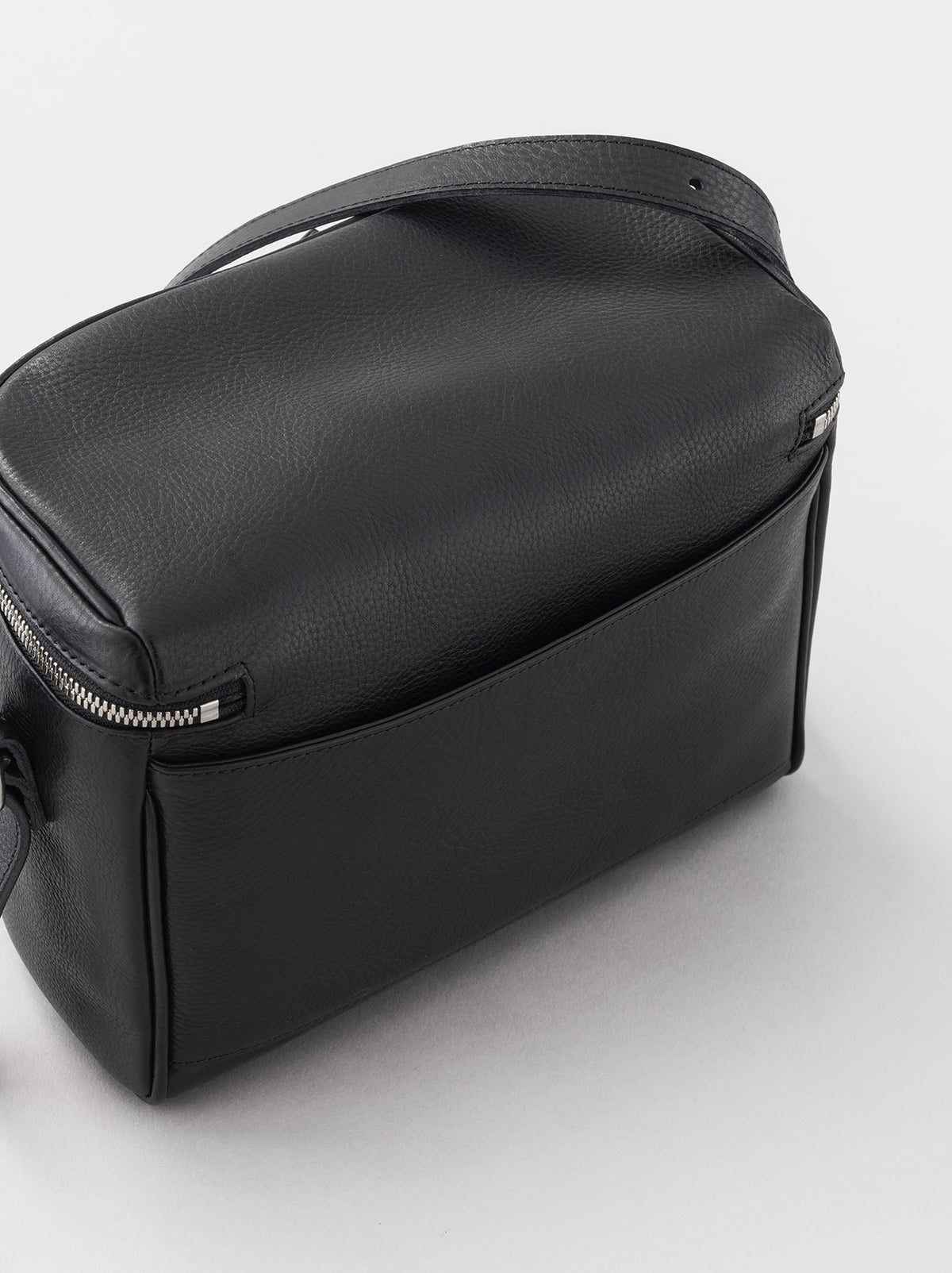 Camera bag M – ARTS&SCIENCE ONLINE SELLER