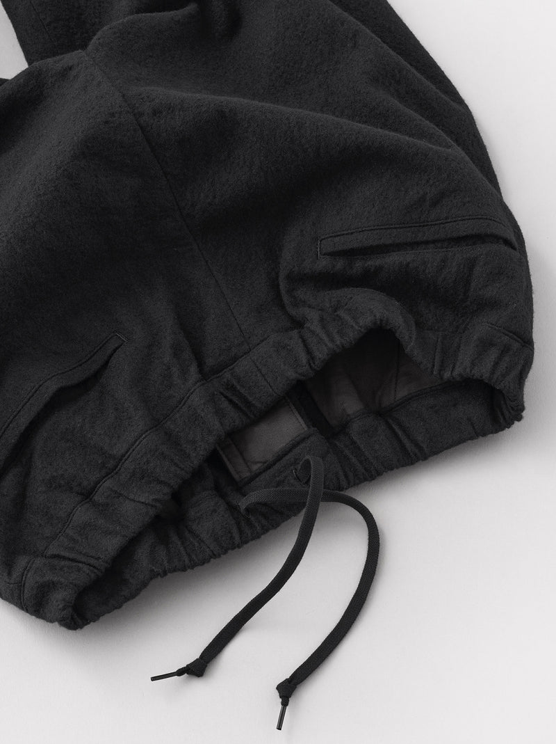 Standard easy tapered pants