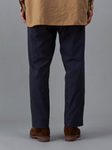 Standard easy tapered pants
