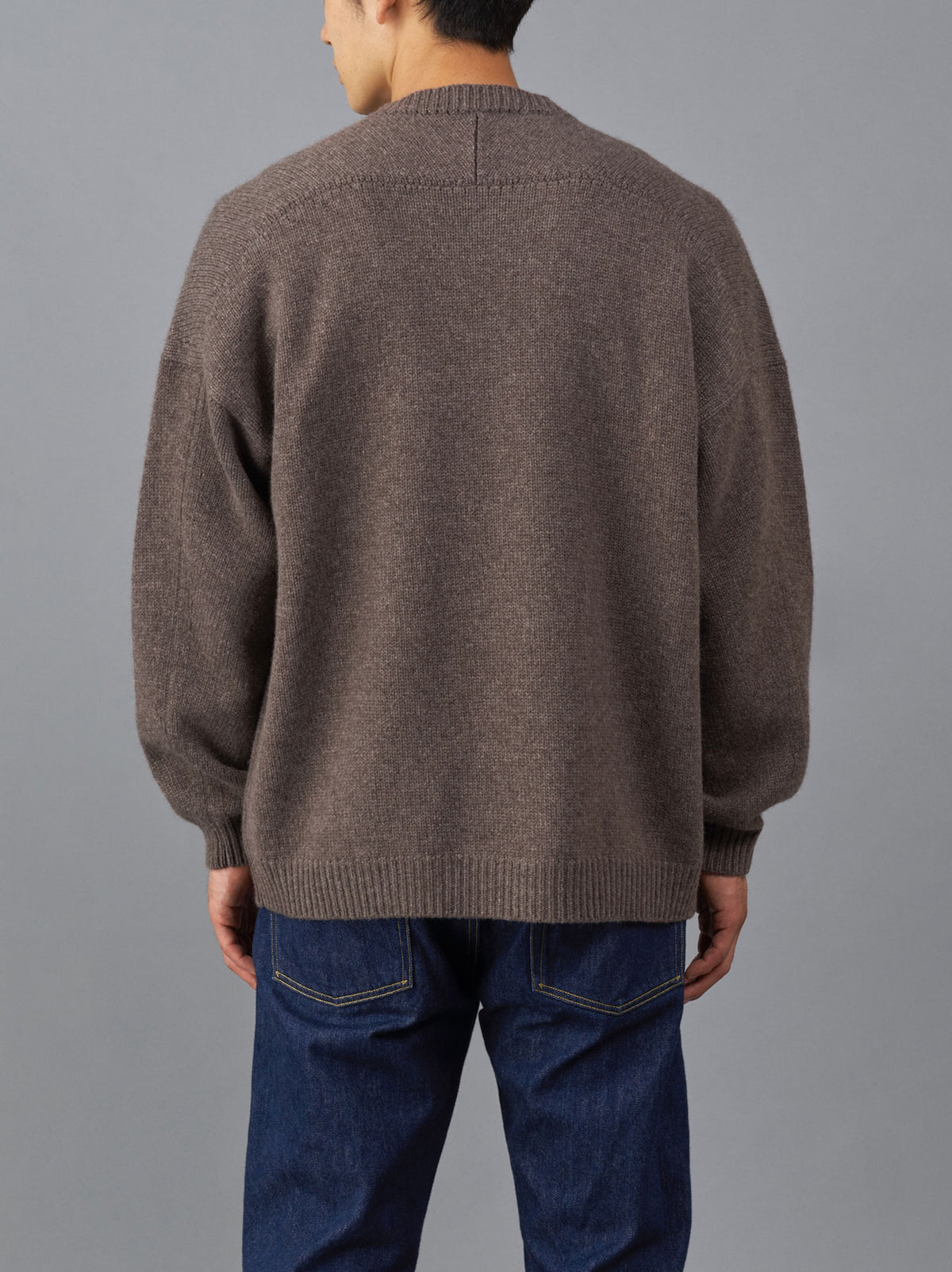 Back line crew neck cardigan – ARTS&SCIENCE ONLINE SELLER Back line crew neck cardigan – ARTS&SCIENCE ONLINE SELLER