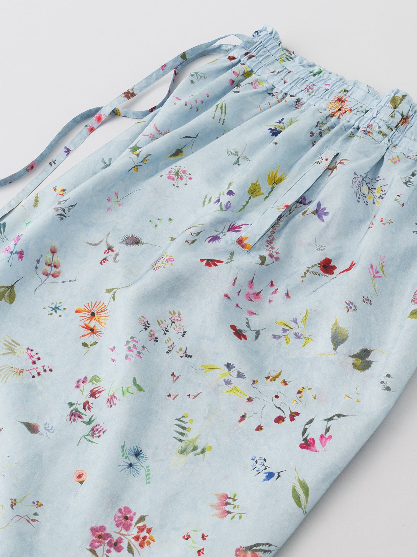 Front string wide pants – ARTS&SCIENCE ONLINE SELLER