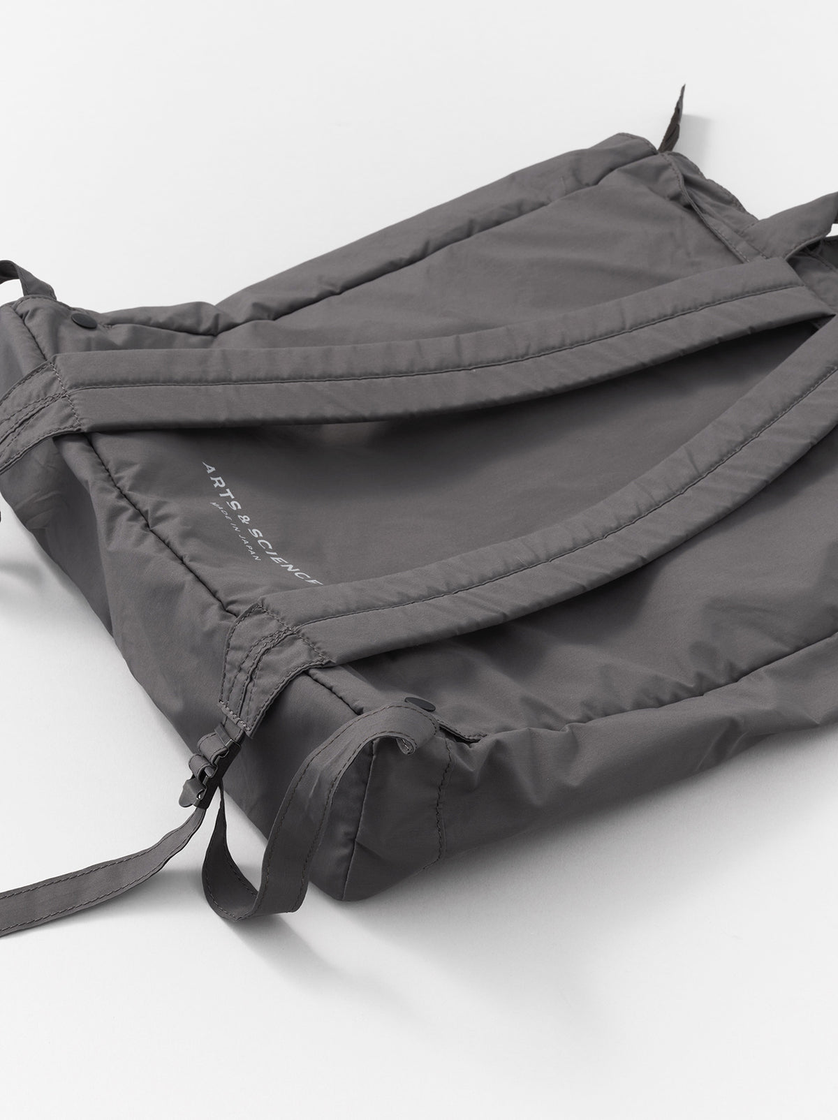 Front pocket 2 way tote bag L – ARTS&SCIENCE ONLINE SELLER