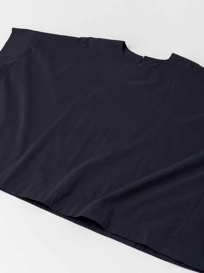 Tent line blouse no sleeve – ARTS&SCIENCE ONLINE SELLER