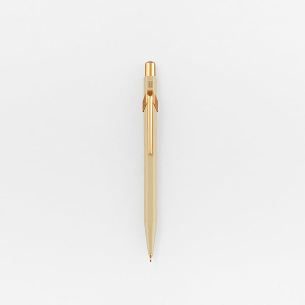 5153000010002_Caran-dAche-