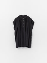 Button front gather blouse no sleeve