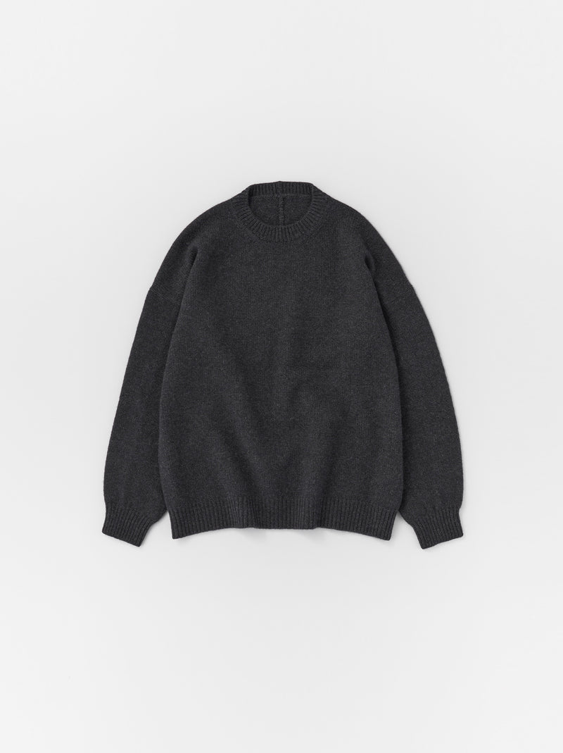 Back line sweater