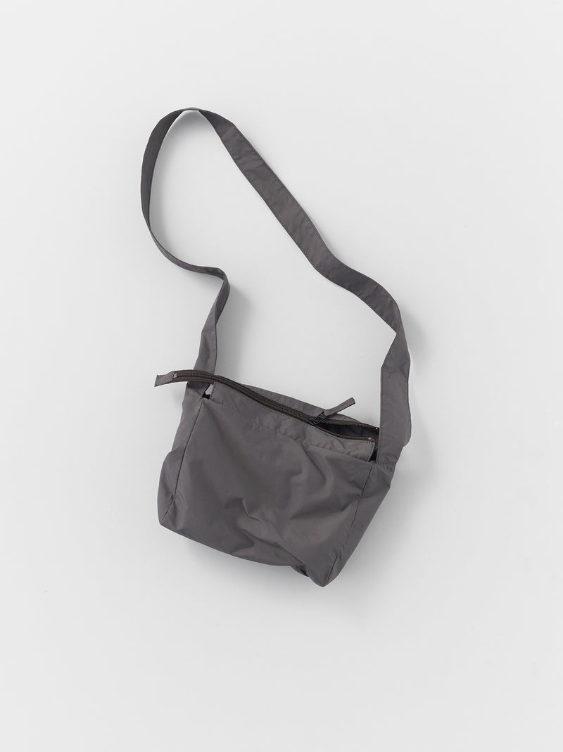 アーツアンドサイエンス ショルダーポシェット Square box shoulder bag S – ARTS&SCIENCE ONLINE SELLER