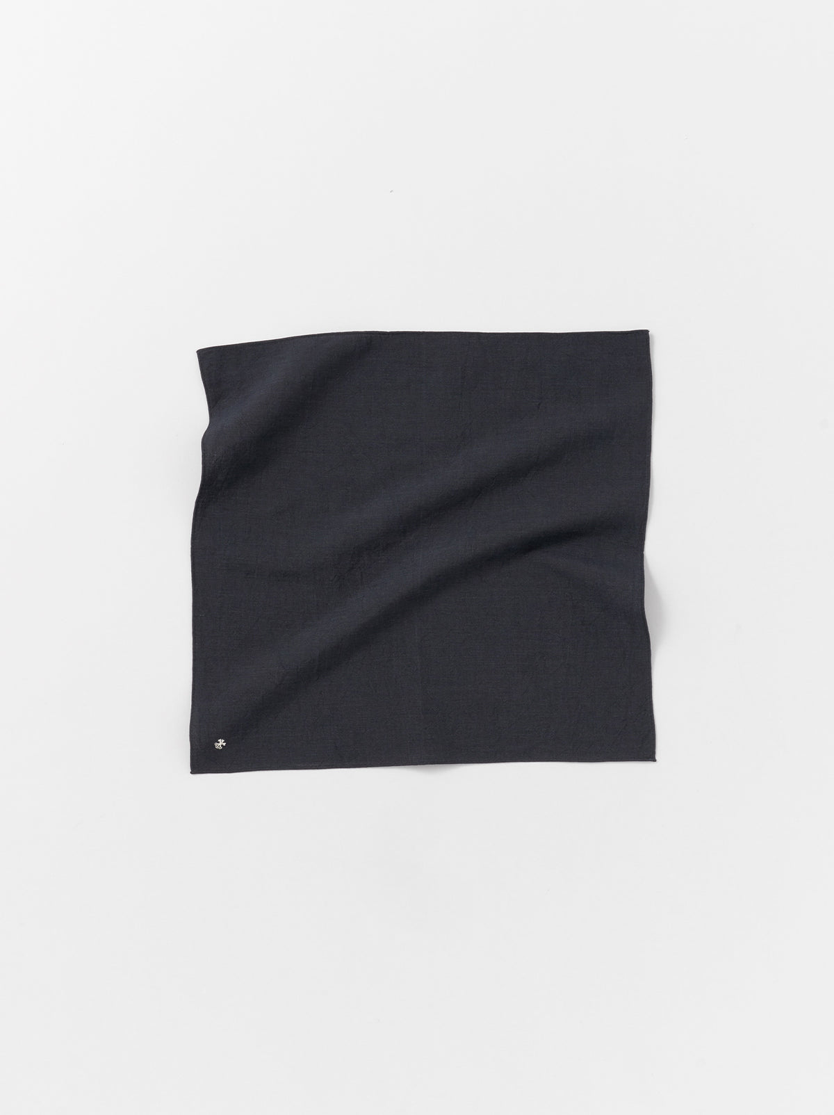 Flat handkerchief M – ARTS&SCIENCE ONLINE SELLER