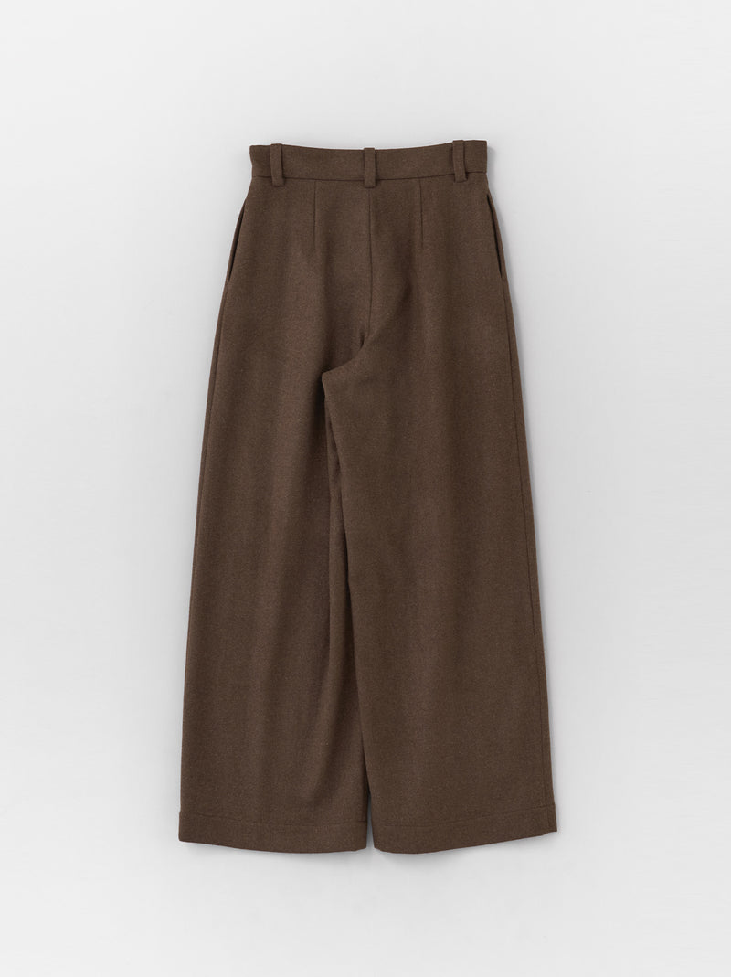 Dart front wide pant