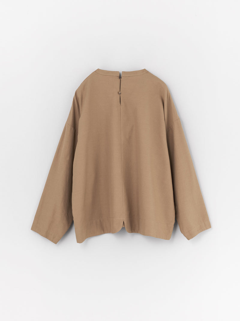 Bulky slip-on blouse