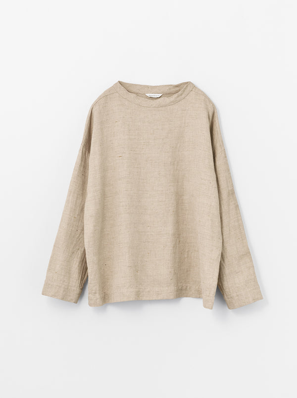 Stand collar box shirt