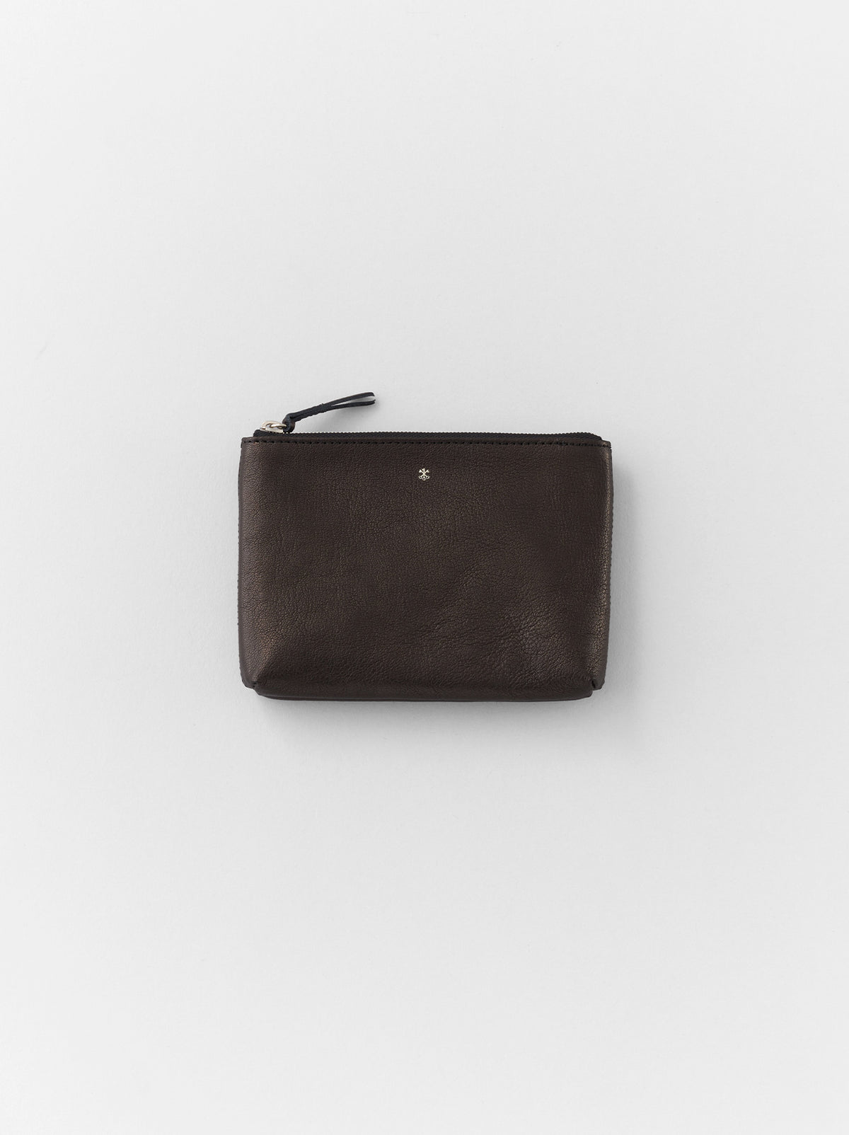 black_0252AP1638149_Travel-