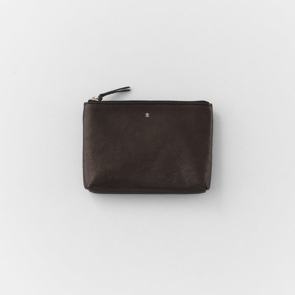 black_0252AP1638149_Travel-