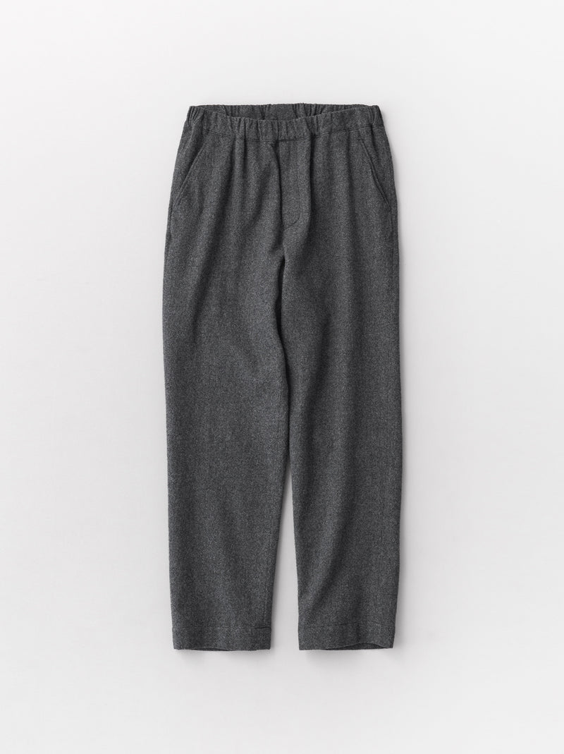 Standard easy tapered pants
