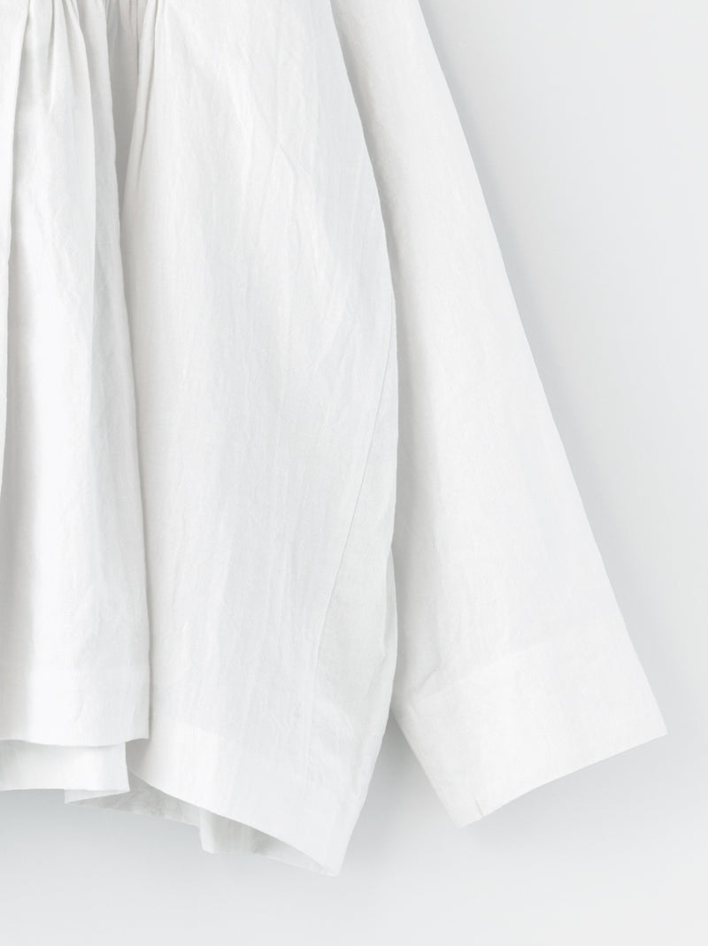 Front smocking tent line blouse – ARTS&SCIENCE ONLINE SELLER