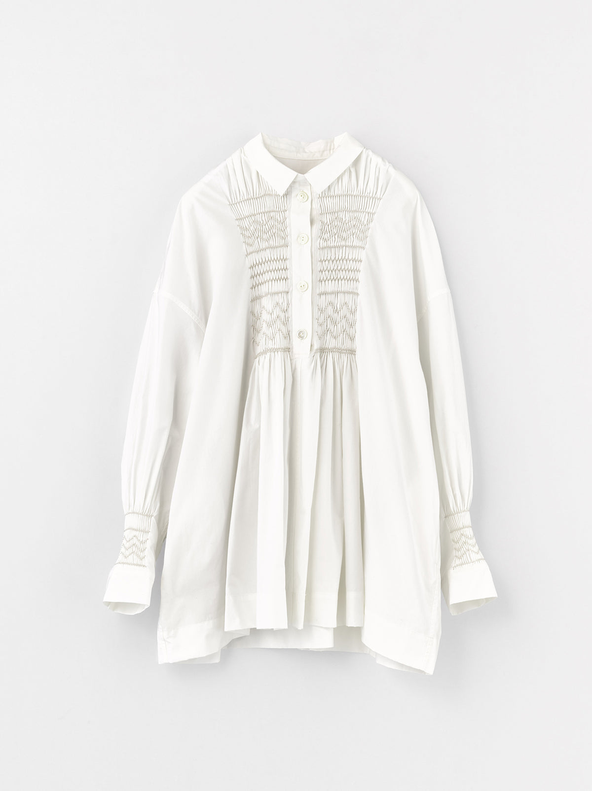 white_6251L63130060_Smocking-